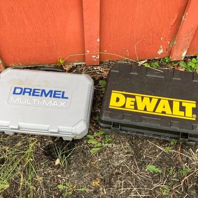 LOT 128G: Dewalt D21007 Electric Drill / Drill Bits in Cases, Dremel Multi-Max in Case and Mini Die Grinder