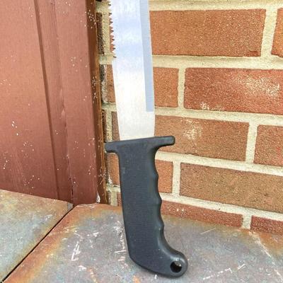 LOT 140G: Machete Style Knife with Sheath