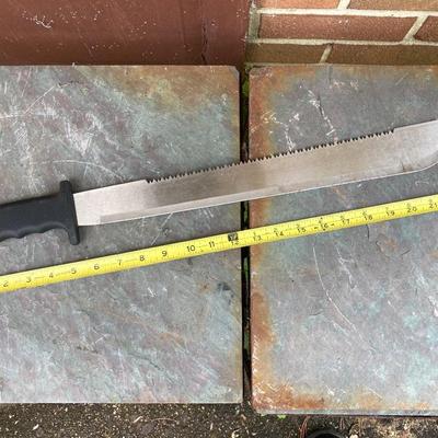 LOT 140G: Machete Style Knife with Sheath
