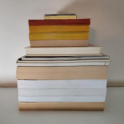 LOT 156: Fifteen Various Paperback Hockey Books and Hockey/Baseball Trading Cards