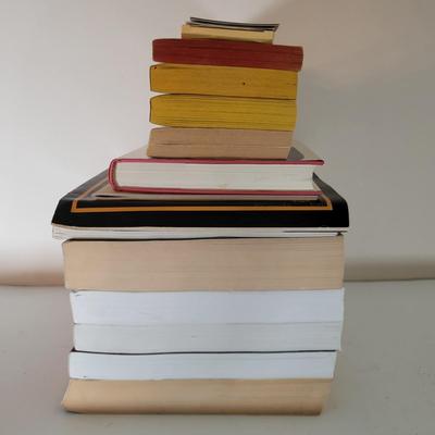 LOT 156: Fifteen Various Paperback Hockey Books and Hockey/Baseball Trading Cards