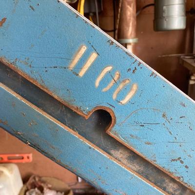 LOT 161G: Ruger HP18CJ Rolling Industrial Crane / Hoist - 2000 lb Capacity