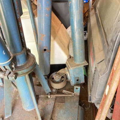 LOT 161G: Ruger HP18CJ Rolling Industrial Crane / Hoist - 2000 lb Capacity