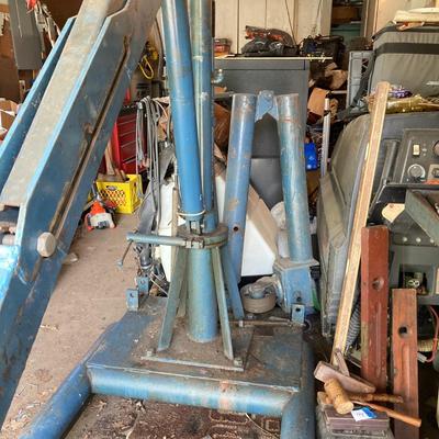 LOT 161G: Ruger HP18CJ Rolling Industrial Crane / Hoist - 2000 lb Capacity