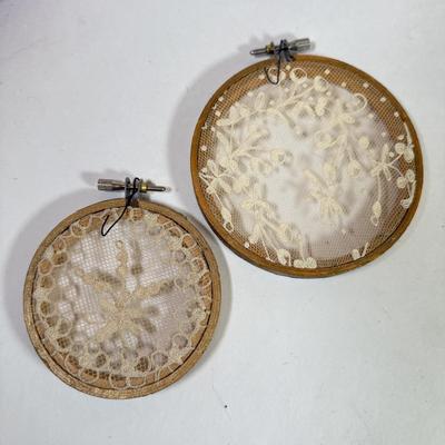 LOT 171K: Lenox Silverplate Scroll Santa Ornament w/ Box, Dept 56 Lizard Ornament w/ Box & Delicate Vintage Doilie Embroidered Ornaments