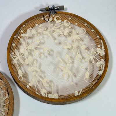 LOT 171K: Lenox Silverplate Scroll Santa Ornament w/ Box, Dept 56 Lizard Ornament w/ Box & Delicate Vintage Doilie Embroidered Ornaments