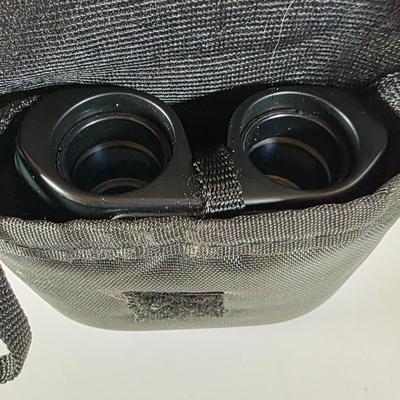 LOT 183D: Bushnell 8X23 Binoculars W/Soft Case, Meade Integrated Binocular & Digital Camera With Bird & Insect Books/Guides