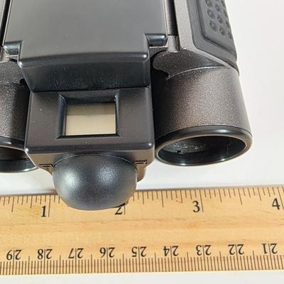 LOT 183D: Bushnell 8X23 Binoculars W/Soft Case, Meade Integrated Binocular & Digital Camera With Bird & Insect Books/Guides
