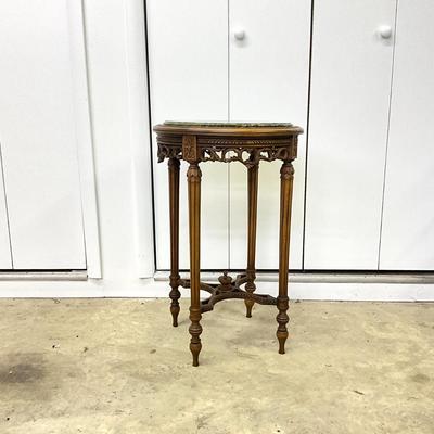 Sale Photo Thumbnail #868: Measurements:
28.5" in height, 18.5" in diameter