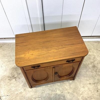 Sale Photo Thumbnail #885: Comes with one shelf
Measurements:
30" in height, 31" in width, 18" in depth