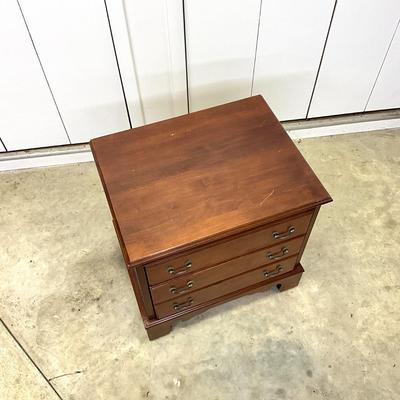 Sale Photo Thumbnail #888: Measurements:
25.5" in height, 25.5" in width, 20" in depth