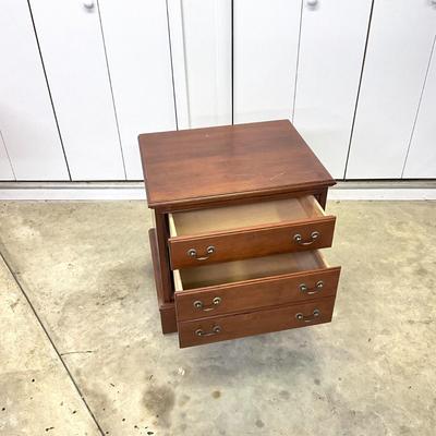Sale Photo Thumbnail #889: Measurements:
25.5" in height, 25.5" in width, 20" in depth