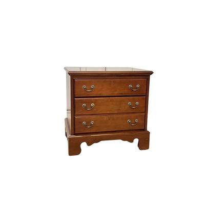 Sale Photo Thumbnail #892: Measurements:
25.5" in height, 25.5" in width, 20" in depth