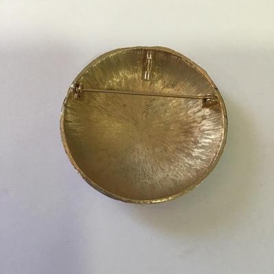 Vintage, gold, toned, pastel brooch/pendant