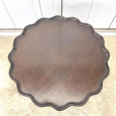 Sale Photo Thumbnail #903: Trim has been repaired
Measurements:
26" in diameter, 29.5" in height