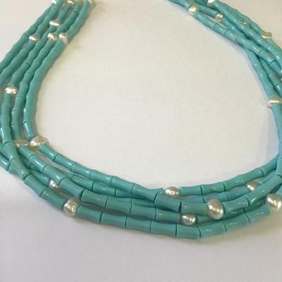 Beautiful Vintage genuine, pearl turquoise, blue choker necklace