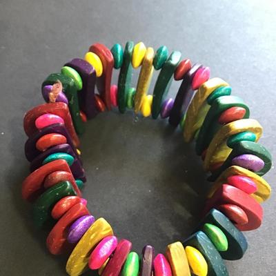 Unique coconut shell stretch bracelet