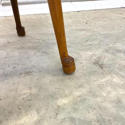 Sale Photo Thumbnail #912: Measurements:
24" in diameter, 28" in height