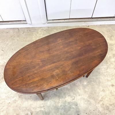 Sale Photo Thumbnail #930: Measurements:
38.5" in width, 20" in depth, 16.5" in height