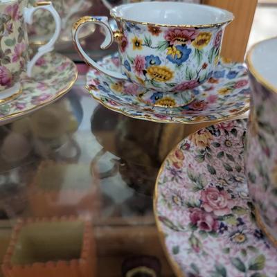Vintage Tea Cups Fine Bone China Lefton & Two's Company (DR)