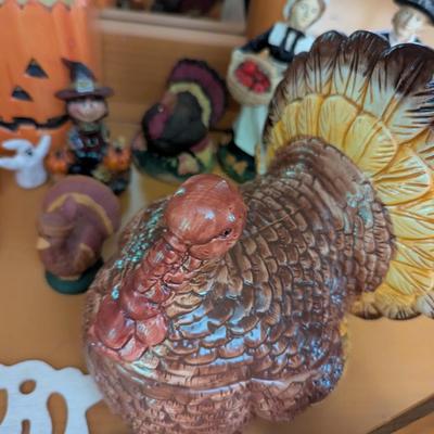 Holiday Decorations (DR)