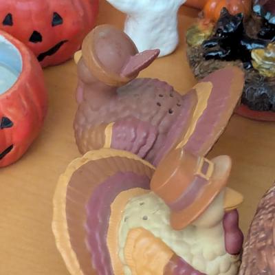 Holiday Decorations (DR)