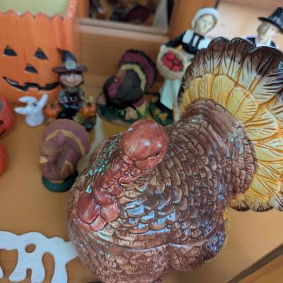 Holiday Decorations (DR)
