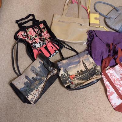 Assortment Of Travel Bags (R1)