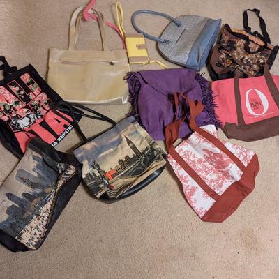 Assortment Of Travel Bags (R1)