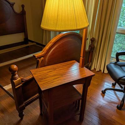 Lighted Night Stand With Shelves (BR2)