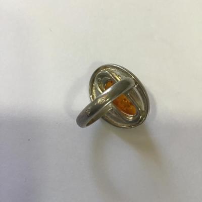 Beautiful vintage Baltic amber in 925 sterling silver ring