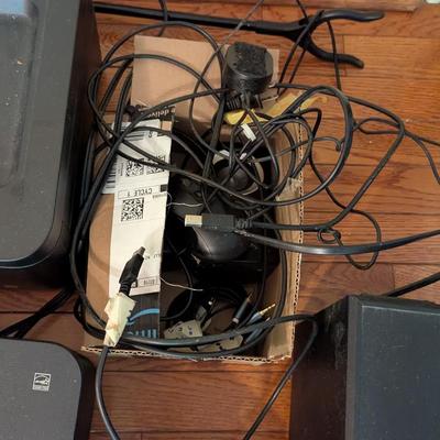 Assortment Of Electronics (BR2)