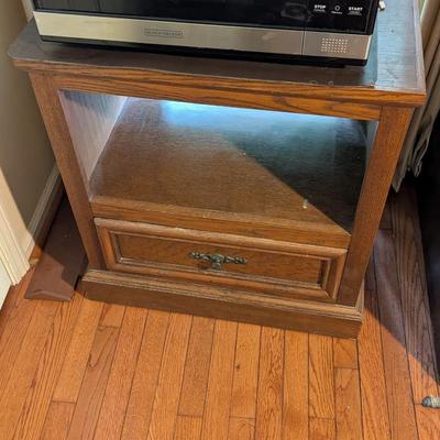 Black & Decker Microwave Oven Comes with Storage Unit (BR2)