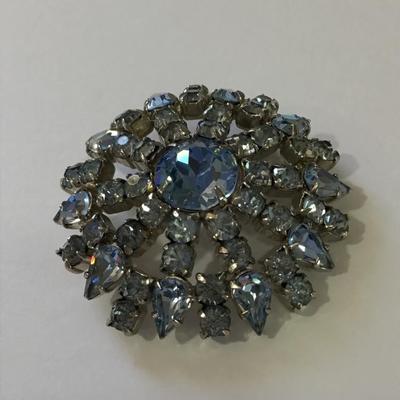 Gorgeous 1950s Sherman pale light ice Blue Aurora borealis, crystal brooch
