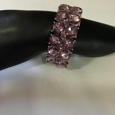 Gorgeous light, purple, grape rhinestone silver tone stretch bracelet very nice