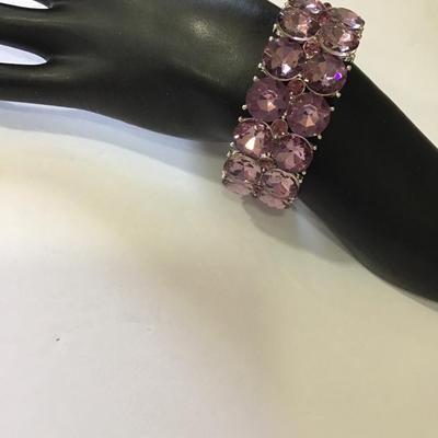 Gorgeous light, purple, grape rhinestone silver tone stretch bracelet very nice