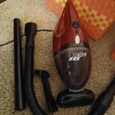 Compact Cleaning Set – Handheld Vacuum, Mop, Storage Baskets & More!