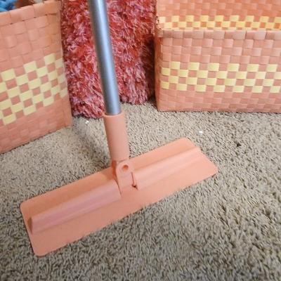 Compact Cleaning Set – Handheld Vacuum, Mop, Storage Baskets & More!