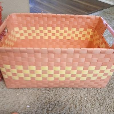 Compact Cleaning Set – Handheld Vacuum, Mop, Storage Baskets & More!