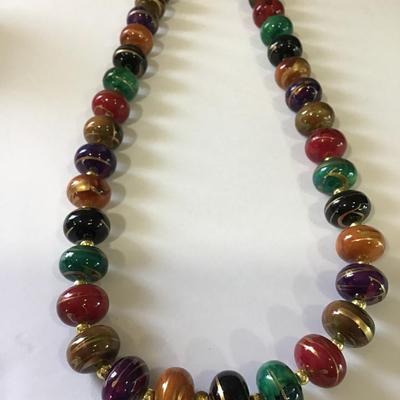 Beautiful vintage beaded necklace large chunky