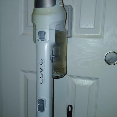 CSV iGo Cordless Stick Vacuum – Lightweight with Charger & Extras
