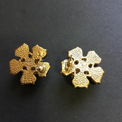 Gold tone black flower rhinestone studded earrings
