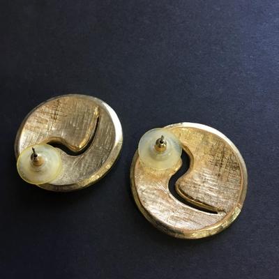 Gold toned red enameled circular stud earrings
