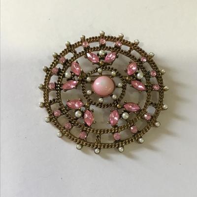 Vintage art, deco, large style, round brooch