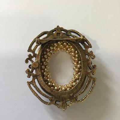Vintage, antique, gold tone victorian style brooch