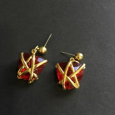 Heart dangle earrings