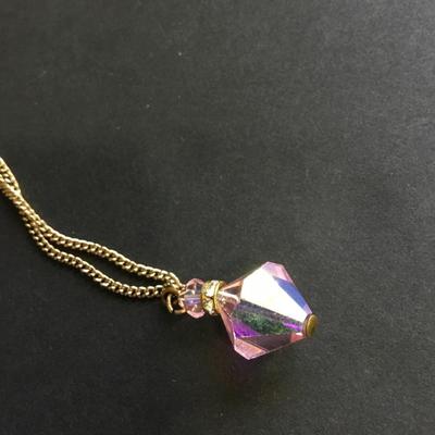 Light pink crystal pendant necklace