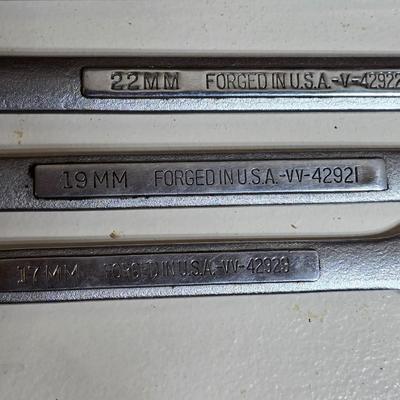 Craftsman Large Metric Combination Wrench Set – 17mm to 24mm (4-Piece)