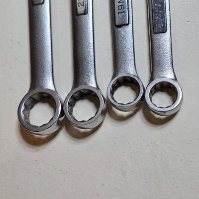 Craftsman Large Metric Combination Wrench Set – 17mm to 24mm (4-Piece)