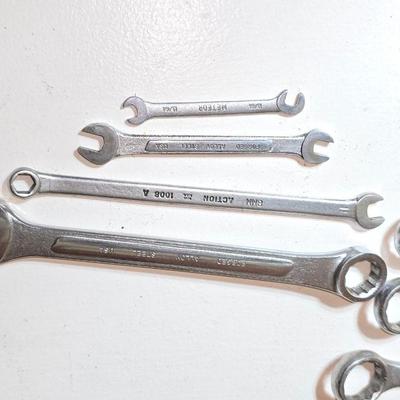 Assorted Vi-Chrome Combination Wrenches – SAE Sizes